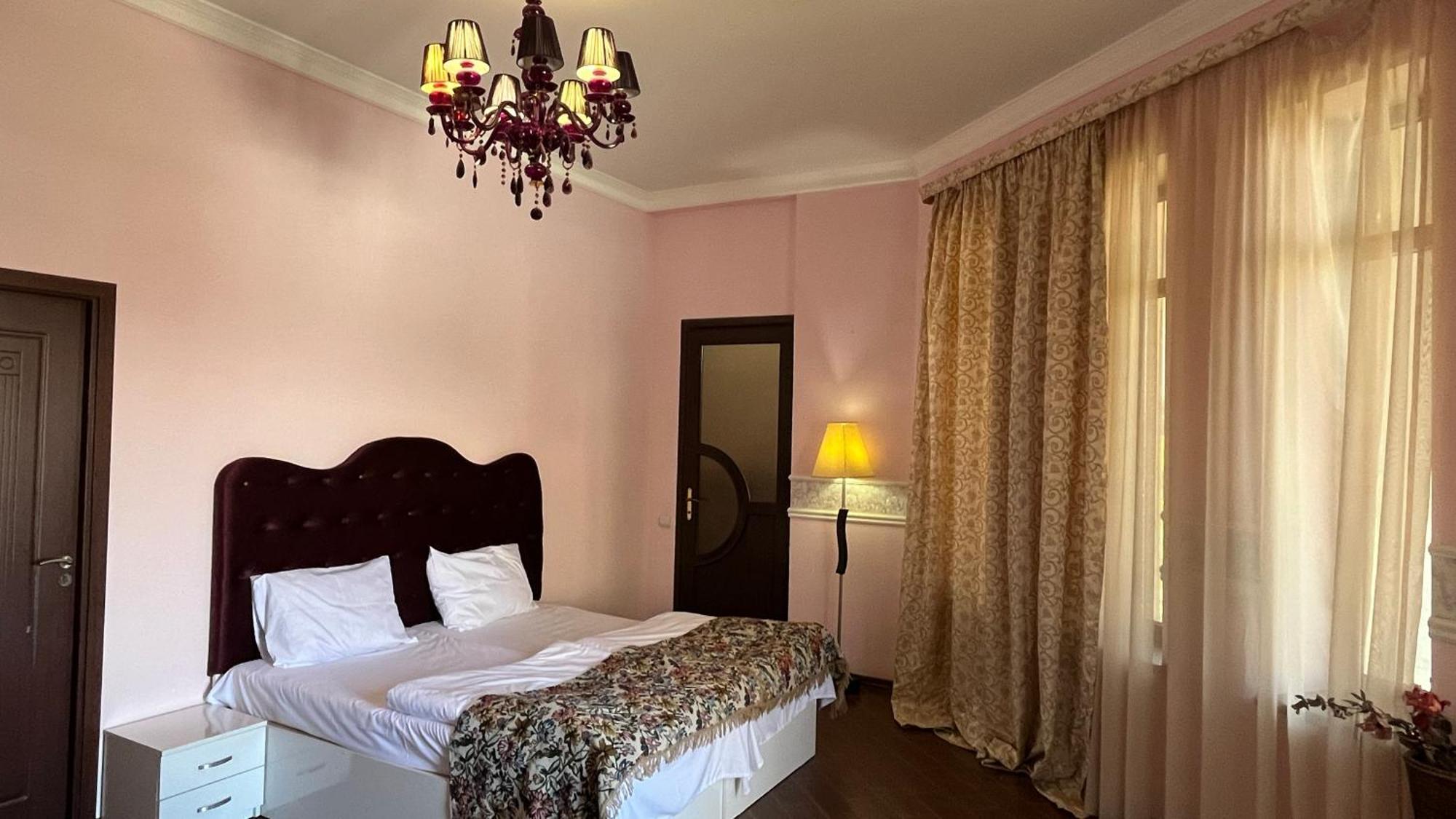 Ivy Boutique Hotel Yerevan Exterior foto